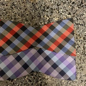 2 Bow Ties - self tie